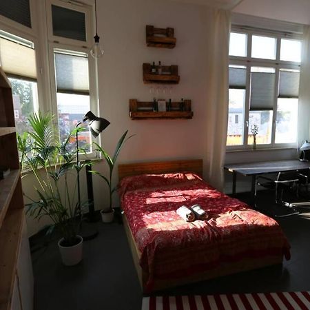 Apartamento Luftiges Upcycling Studio Im Eg - Zentral Berlín Exterior foto